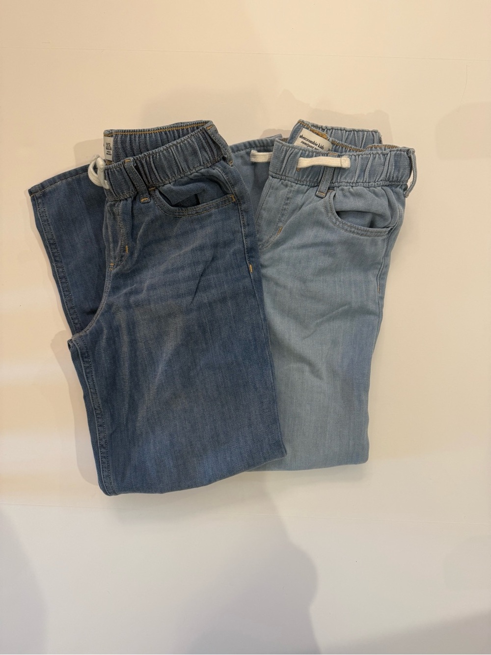 abercrombie kids pull-on sweatpant jeans - light and medium